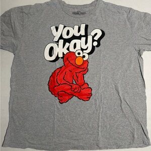 Y2K Sesame Street, Elmo 'You Okay?' Grey Tee, Men's 2XL T-Shirt #710‎